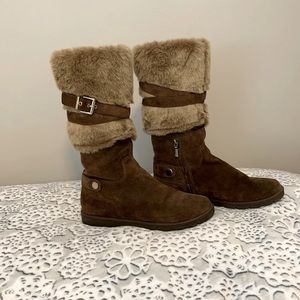 GEOX Woman’s Faux Fur Boots Size 9 (39)